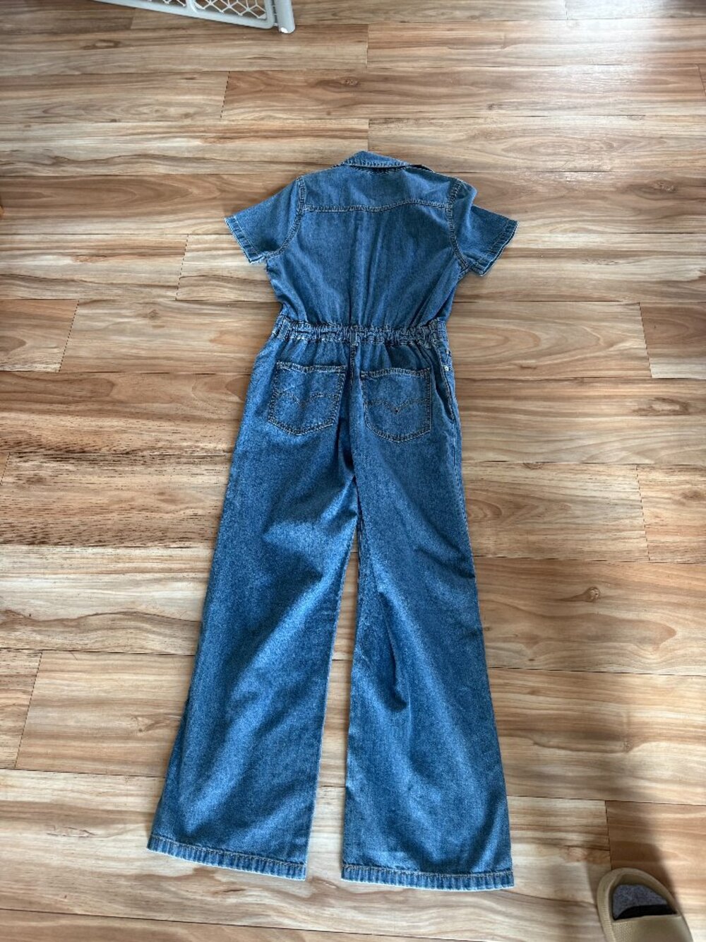 Levi’s Women’s Blue Denim Jean Jumper –Small- Super cute Levi’s Denim Romper! - Picture 2 of 4